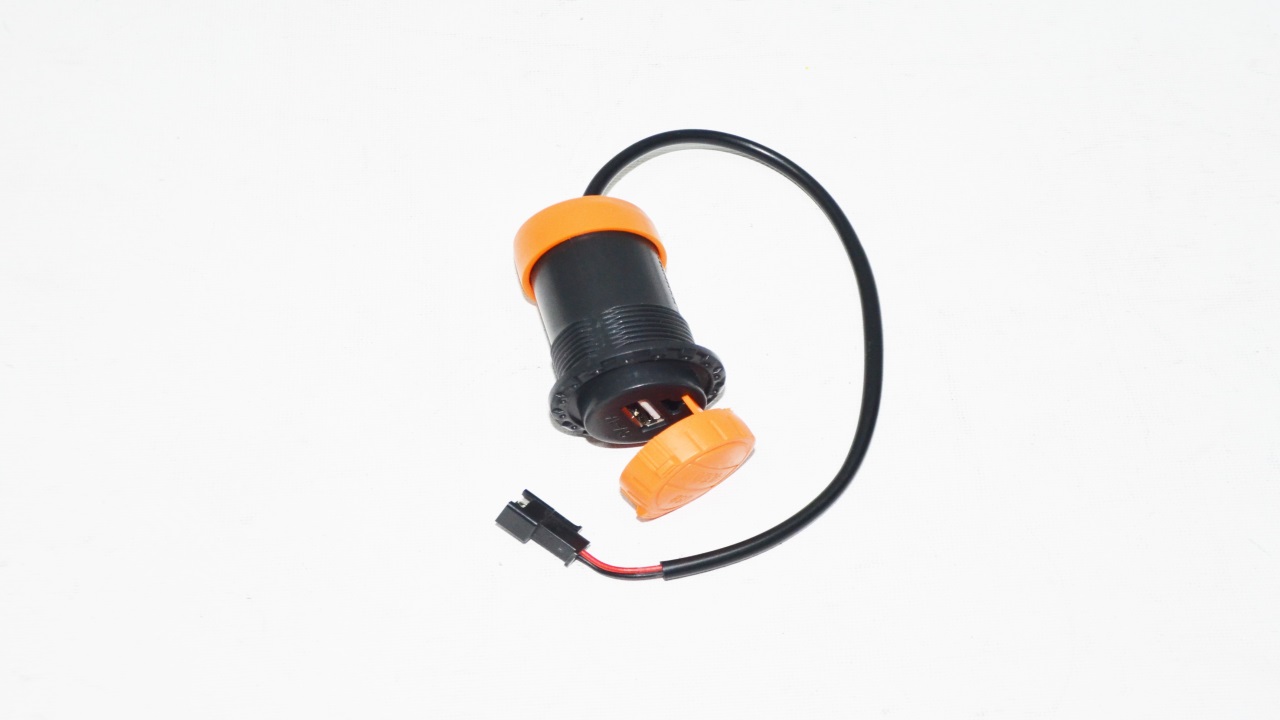 USB GİRİŞ SOKETİ (R6)